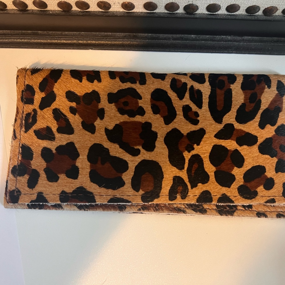 Cow hideCheetah wallet with leather